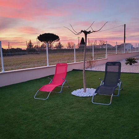 Paquerette Villa Arles Buitenkant foto